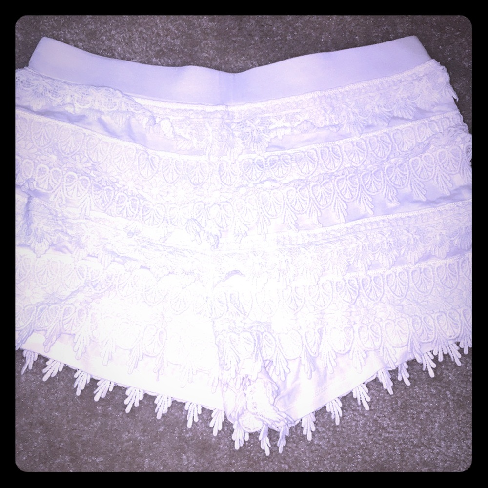 Crocheted shorts